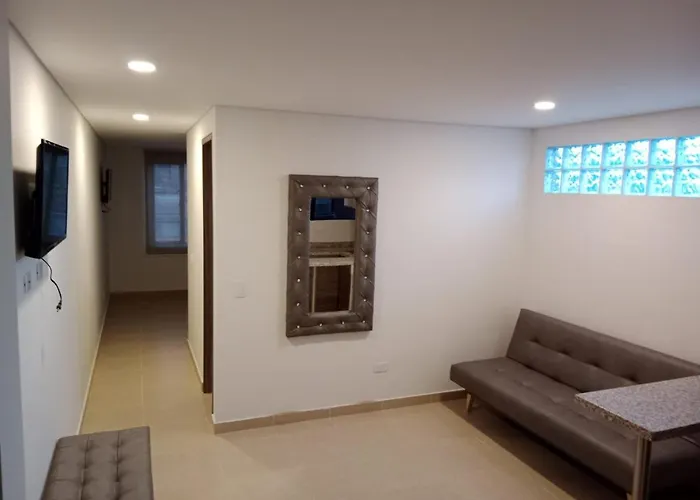 Aparta Suite Plaza Premium